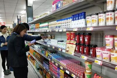 新密市食药监局雷霆出击，针对央视3.15曝光问题食品开展专项排查整治行动